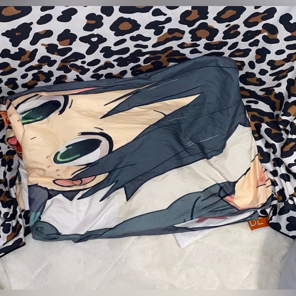 Anime Twin Sheet - Picture 2 of 6